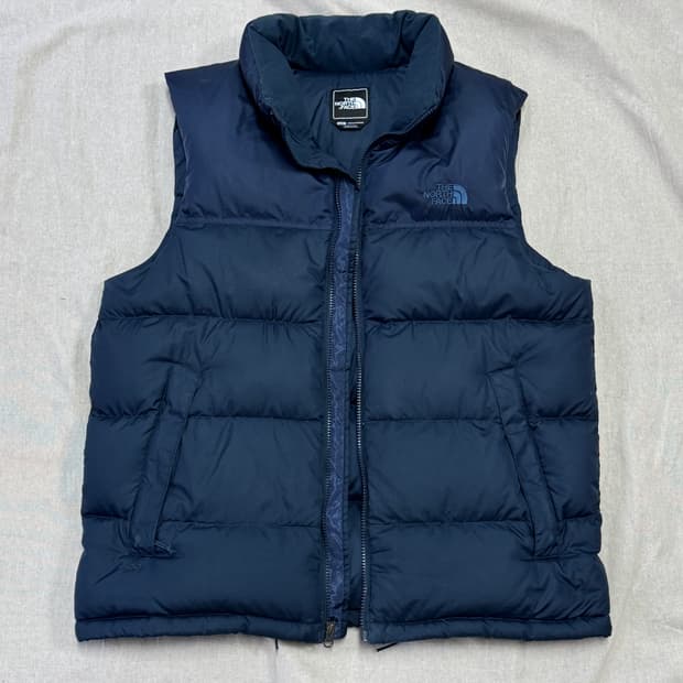 노스페이스 해외판 700 네이비 패딩 베스트 L
