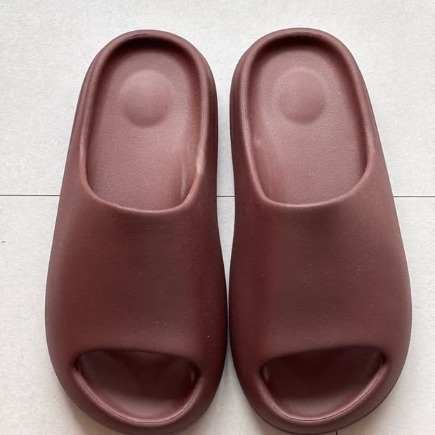 Yeezy YS-01 Slide Chocolate Brown US11