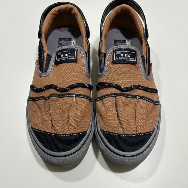 반스 볼트 x 니콜 맥러플린 슬립온