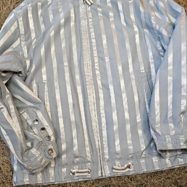 살로몬 스트라이프 점퍼