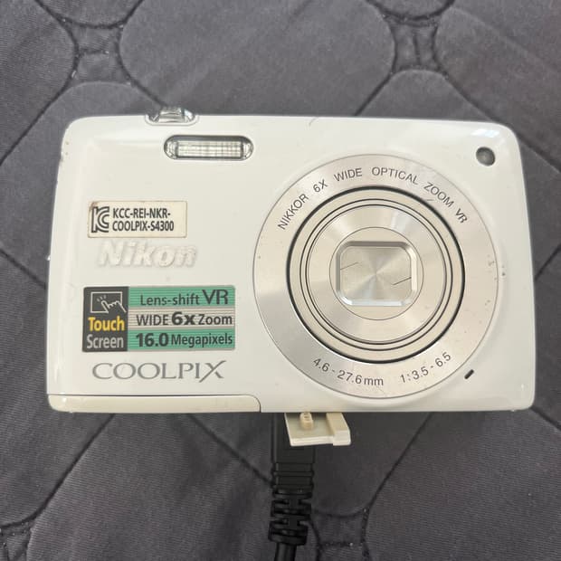 니콘 COOLPIX S4300 화이트 디지털카메라 디카