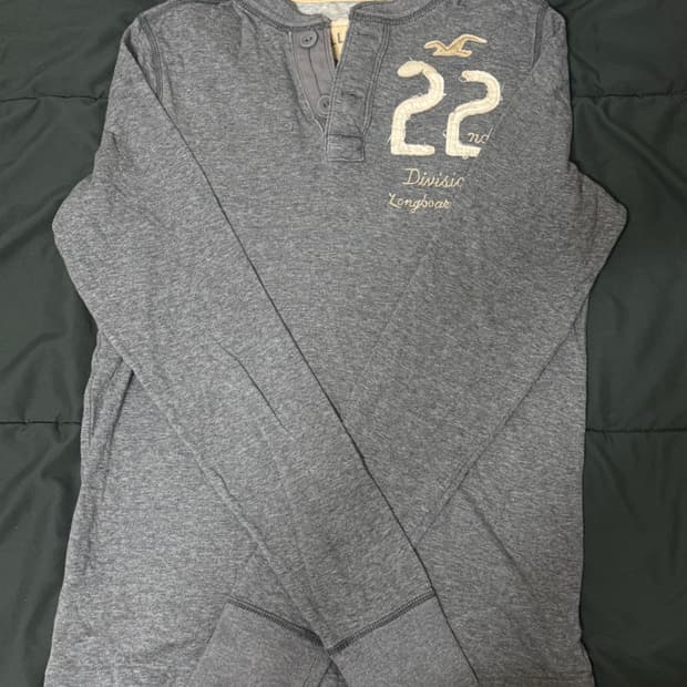 홀리스터 헨리넥 슬리브 M