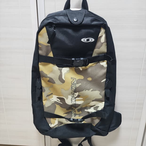 살로몬 카모 백팩 블랙