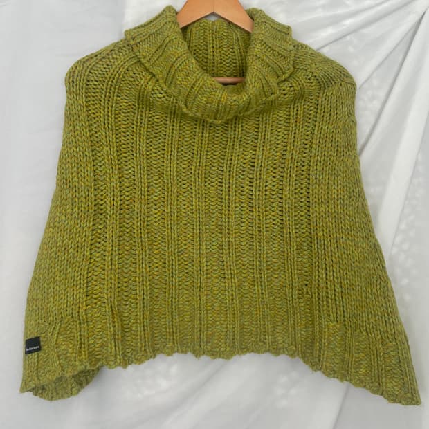 캘빈클라인 니트 케이프  뜨개 망토