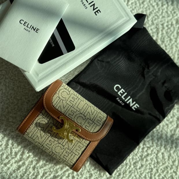 셀린느 트리옹프 캔버스 반지갑