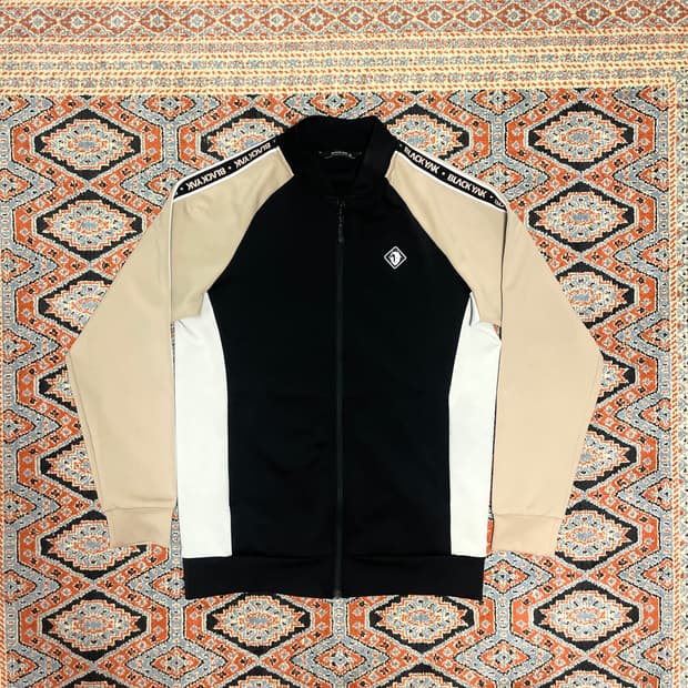 블랙야크 블랙 사이드 트랙져지 165