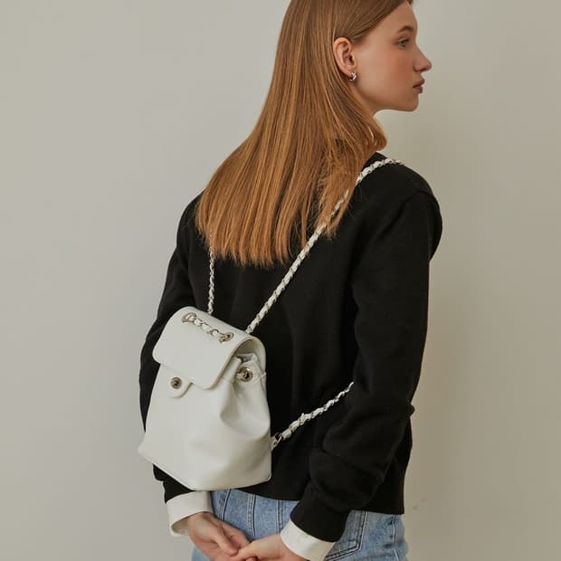 아노에틱 클래식백팩 화이트