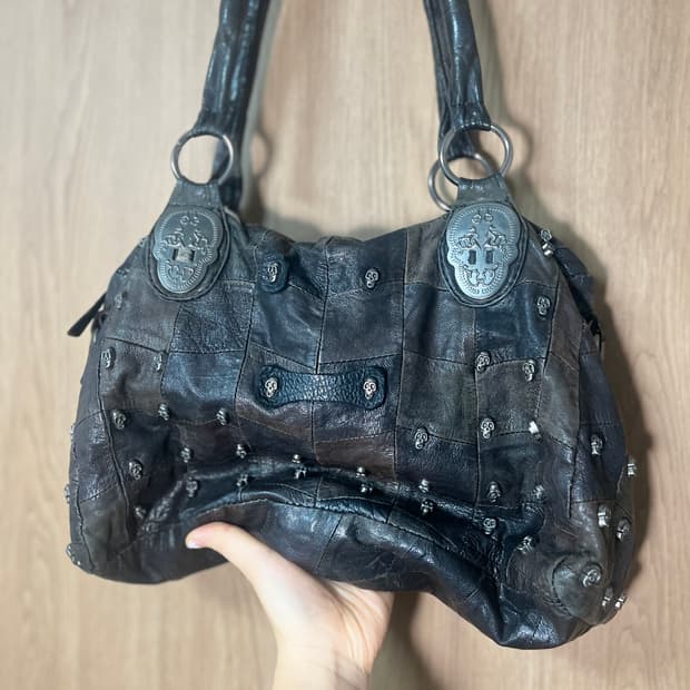 펑크 해골장식 가죽가방