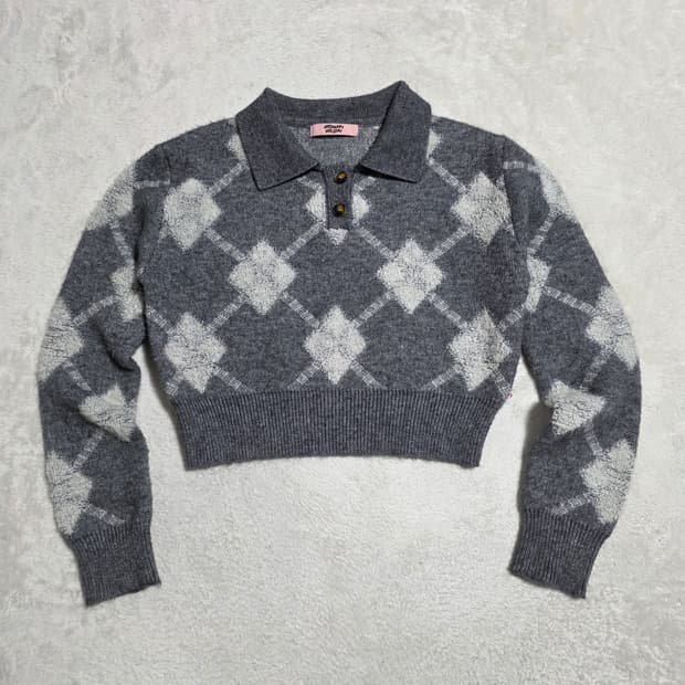 (F)여성 오디너리홀리데이 아가일 크롭 카라니트 