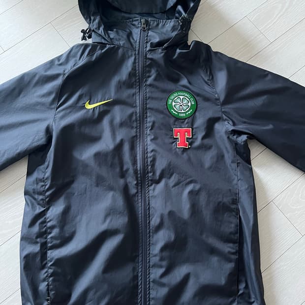 나이키 셀틸 바람막이