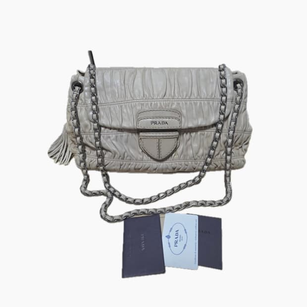 프라다 나파 고프레 체인 숄더백