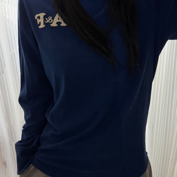 아베크롬비 네이비 긴팔티 L