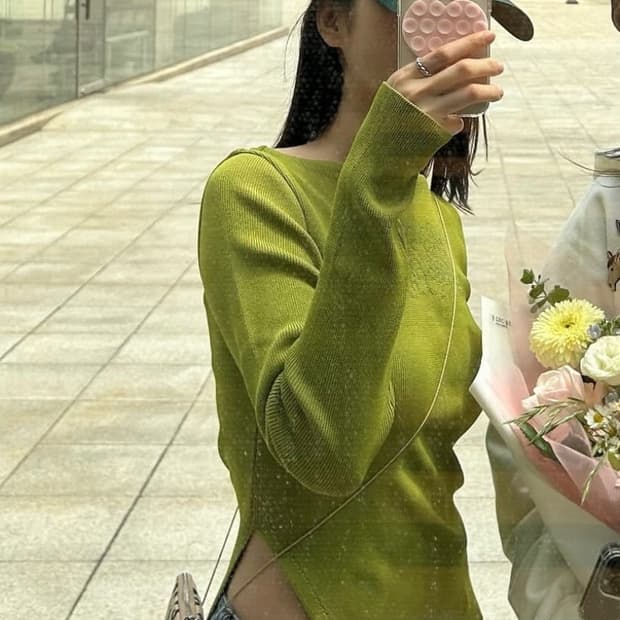 웰빙익스프레스 슬릿 니트 탑 리프 그린 올리브