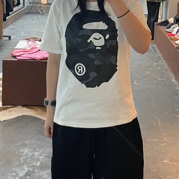 베이프 카모 빅사루 화이트반팔 H1908