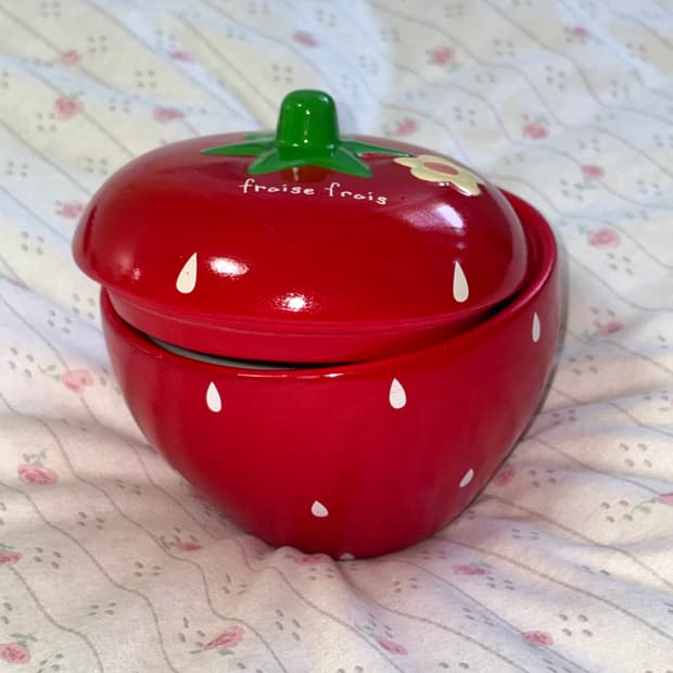산리오 여름 ~ 딸기 봉봉 도자기 앞접시 🍓