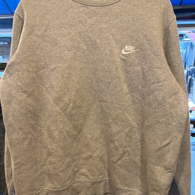 나이키 그레이 맨투맨