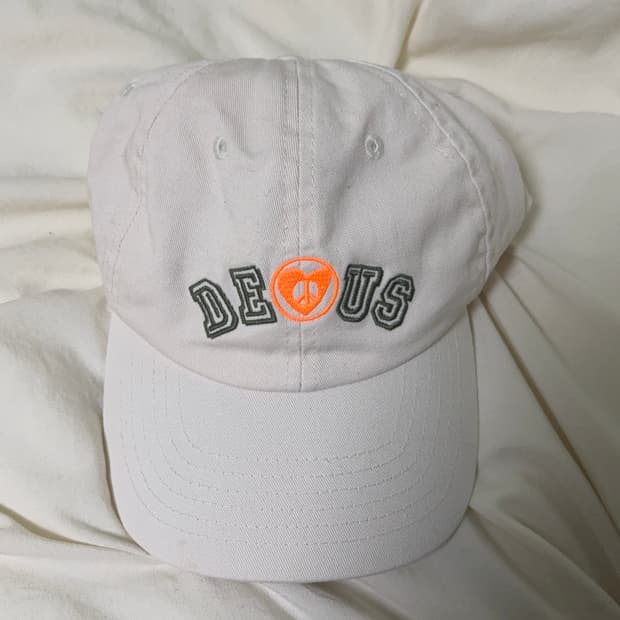 데우스 볼캡