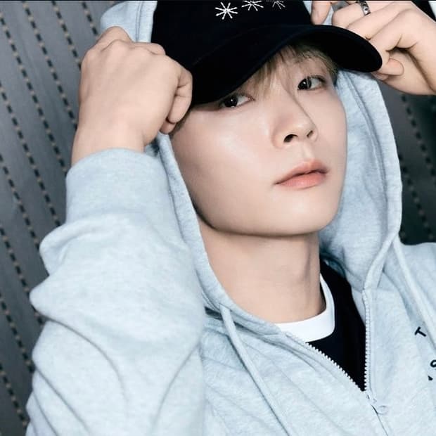 루시 스파오 콜라보 볼캡
