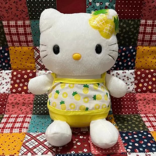 파인애플 키티 인형
