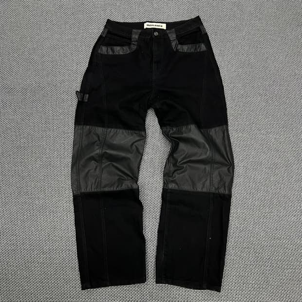 인사일런스 레더포인트 팬츠