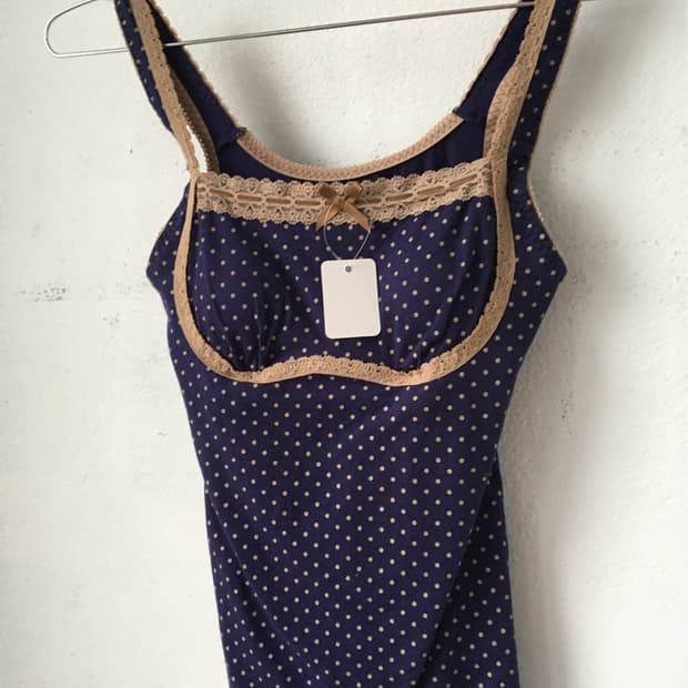 Lace trimming dot pattern sleeveless
