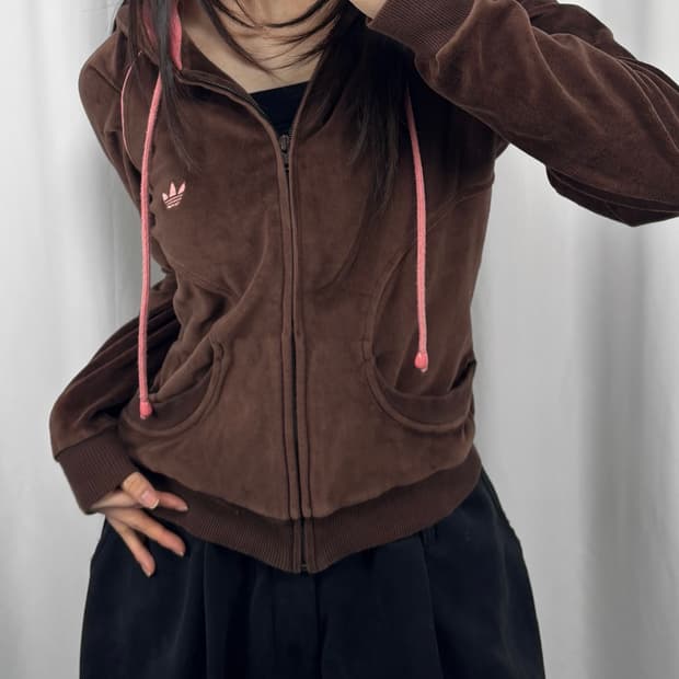 아디다스 브라운 벨벳 후드집업