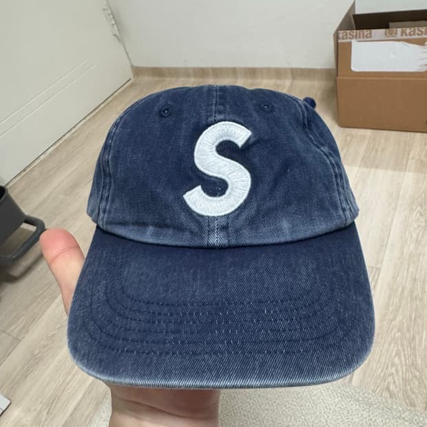 슈프림 피그먼트 S로고 캡 인디고