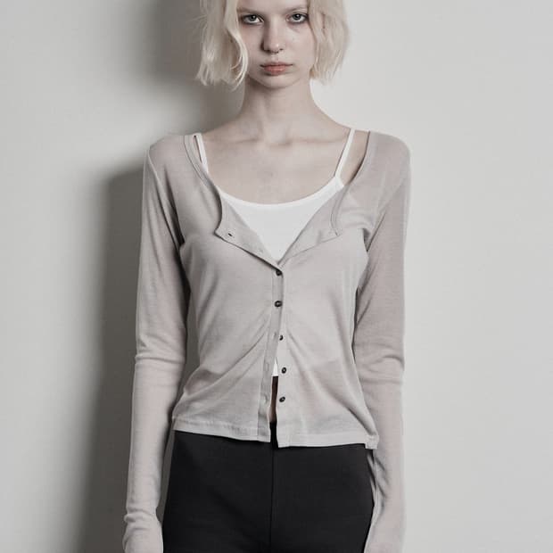보헤미안서울 BASIC SCOOPED BUTTON CARDIGAN 베이지