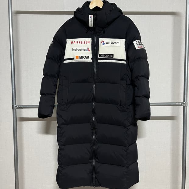 데상트 스폰서 롱패딩 M