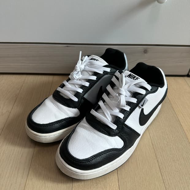 나이키 에버논 로우 흰검 275