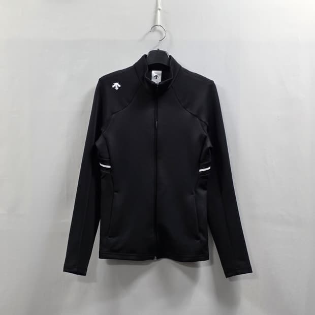 0791 데상트 23ss 블랙 트레이닝 집업 85