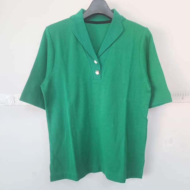 타하리 그린 카라 반팔 티셔츠