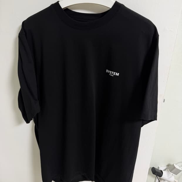 시스템옴므 25ss 로고 백프린티드 라운드넥 티셔츠 블랙