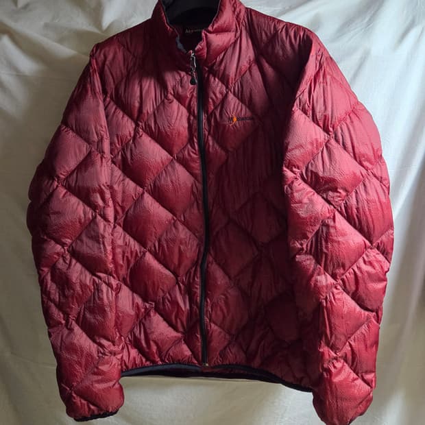 문스톤 구스다운 다이아 퀼팅 경량 패딩 XL