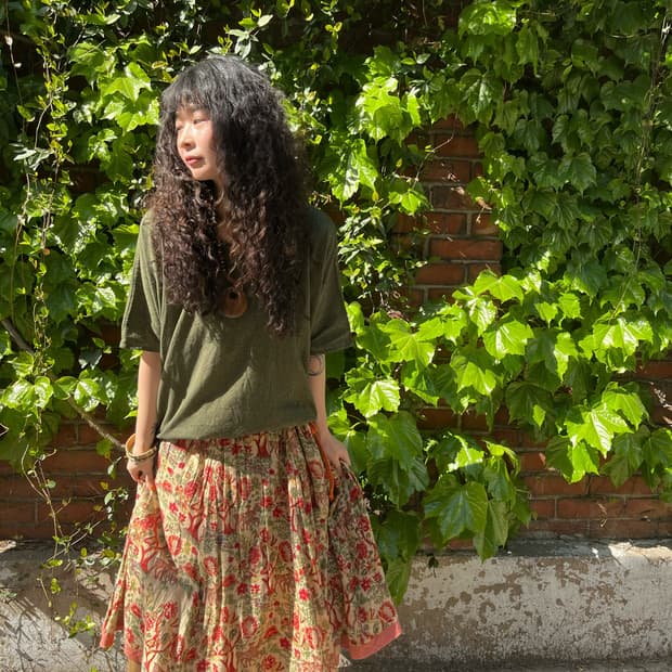 에스닉 페이즐리 패턴 미디 스커트