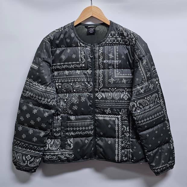 디스커버리 여성 페이즐리 구스다운 경량패딩 95