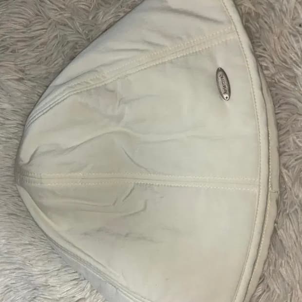 아비에무아 패딩 퀄트 버킷햇 새상품