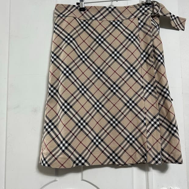 버버리 체크 스커트