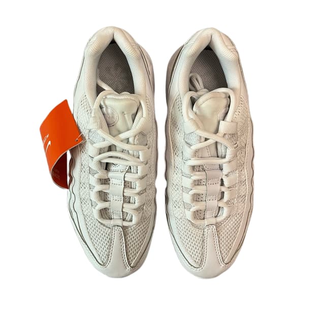 나이키 에어맥스95 트리플화이트 225 새상품