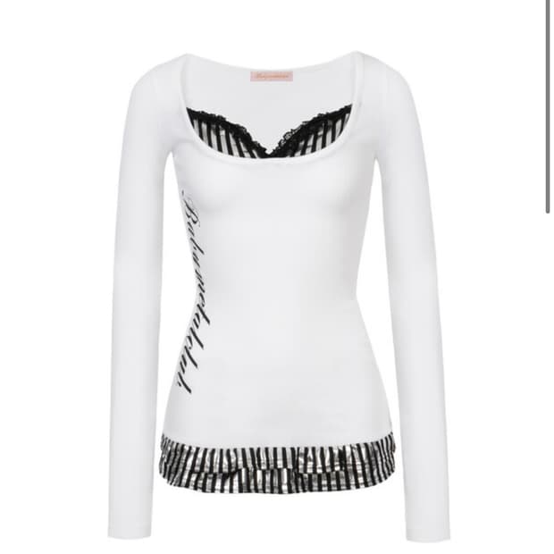 베이비메탈클럽 베메클 디스코 프릴탑 화이트 판매합니다