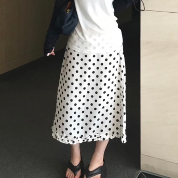 아워캐비넷 polka dot skirt 도트 스커트
