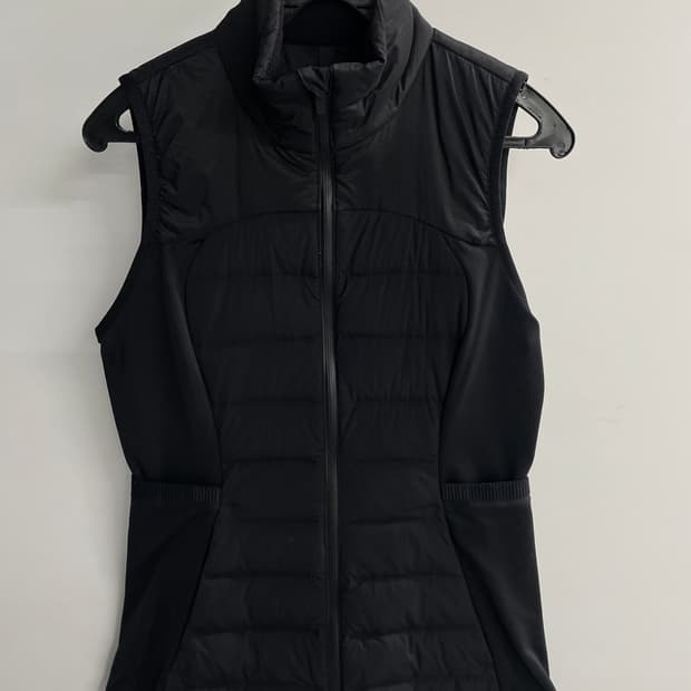 룰루레몬 구스다운조끼