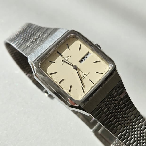 시티즌 포르마 사각 빈티지 메탈 시계