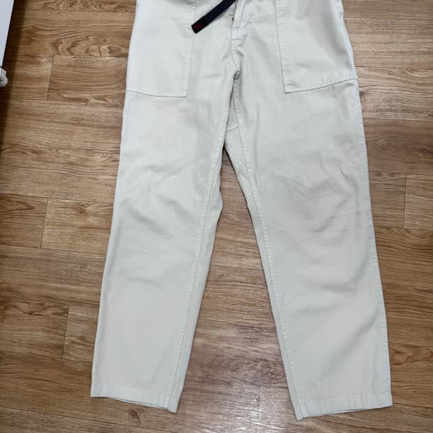 그라미치 루즈테이퍼드 릿지팬츠 us chino M사이즈 판매합니다