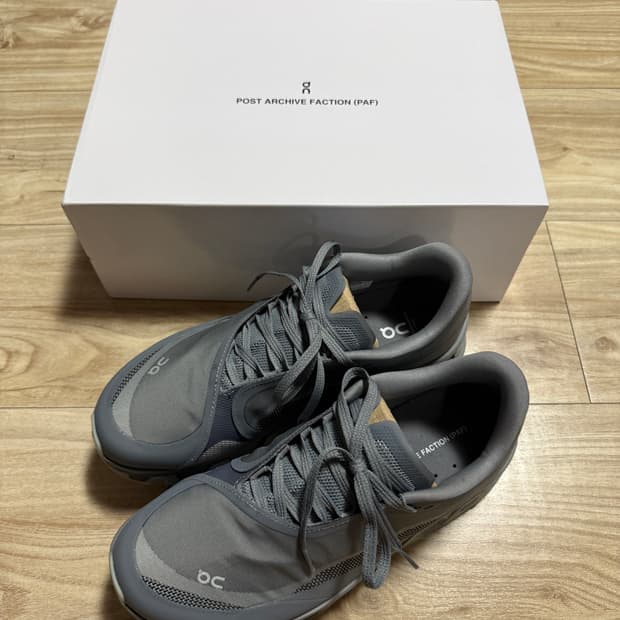 [270] 온러닝 파프 클라우드 몬스터 그레이 팬텀 아폴로