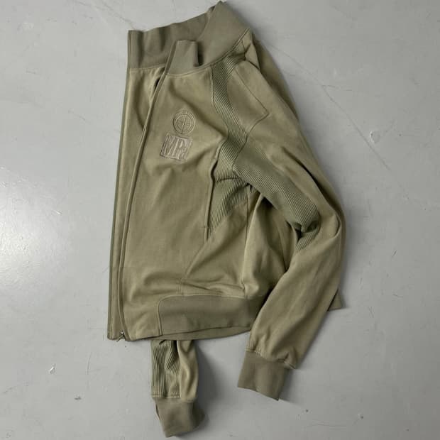 플라스틱프로덕트 contrast zipped jacket