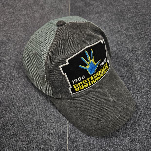 더스트앤데이터 사이코 핸드 트러커캡(급처)