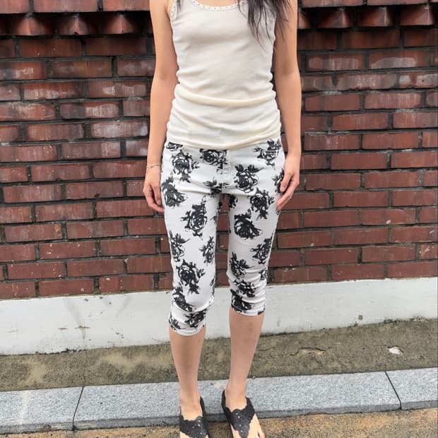 rose pants