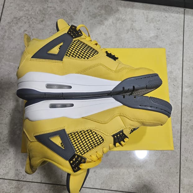 조던 4 투어옐로우