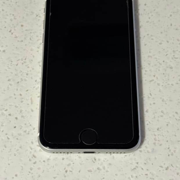 아이폰 SE2 64GB